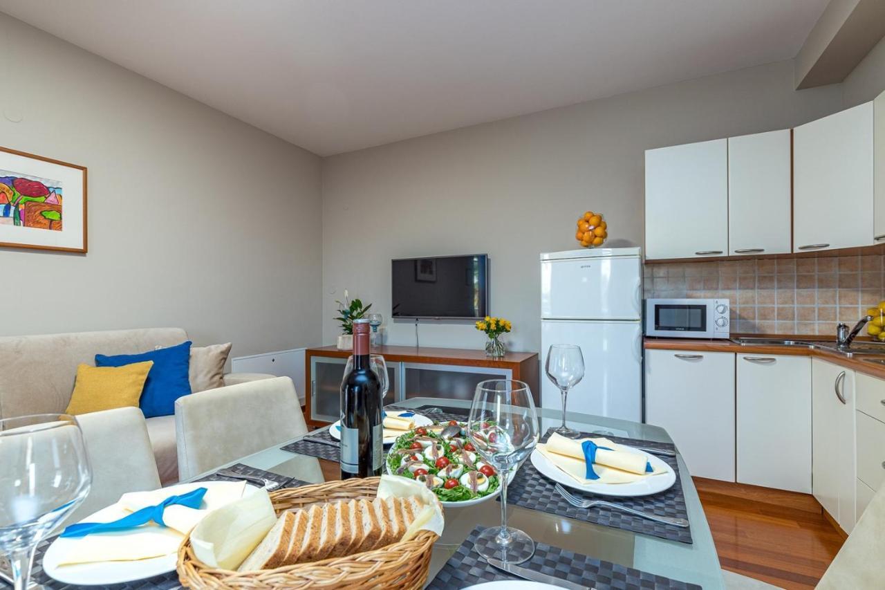 Apartment Complex Irena With Pool Porec Luaran gambar