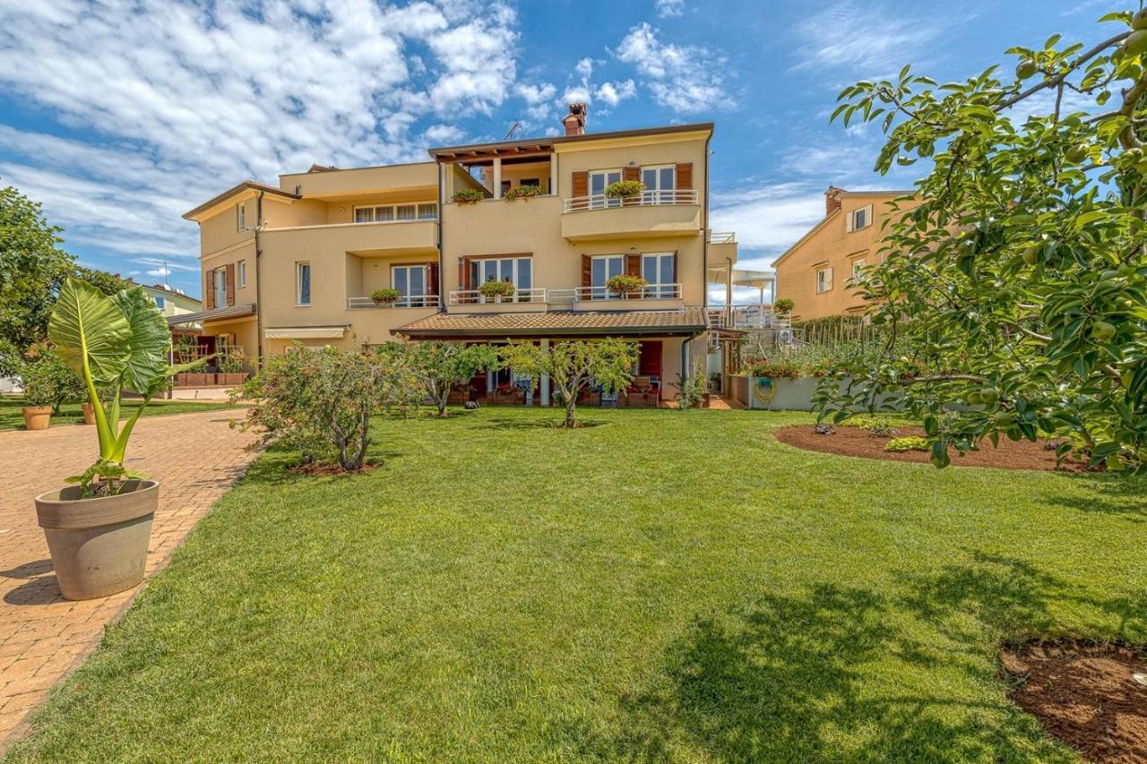 Apartment Complex Irena With Pool Porec Luaran gambar